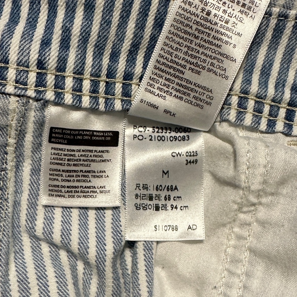 Levi's Blue and White Striped Women's Overall Shorts.  Size Medium. - Picture 4 of 4